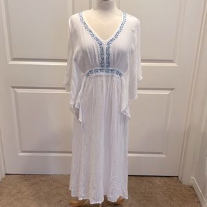 Raviya cover up dress Size Medium